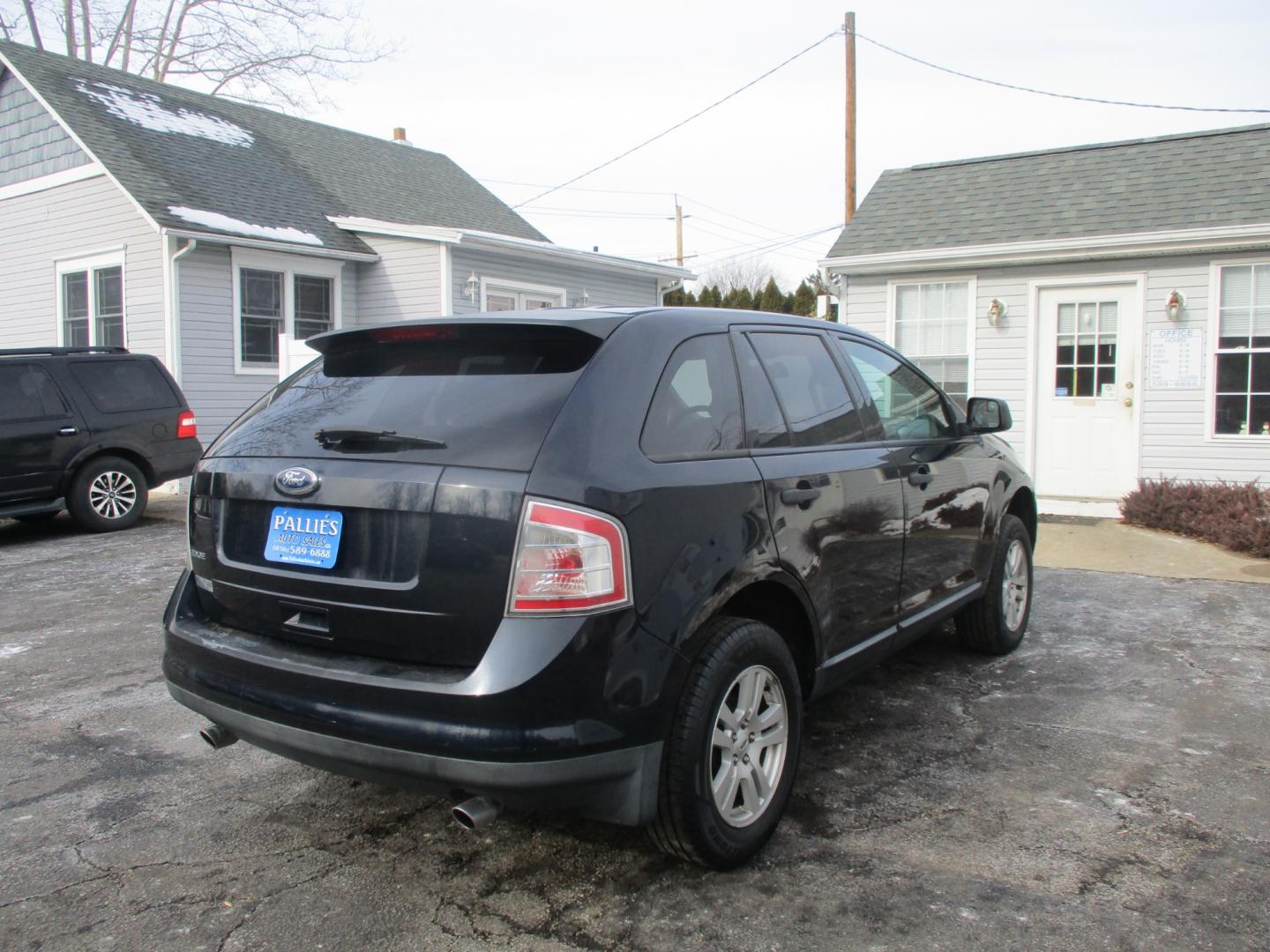 2010 BLACK Ford Edge SE FWD (2FMDK3GC3AB) with an 3.5L V6 DOHC 24V engine, 6-Speed Automatic transmission, located at 540a Delsea Drive, Sewell, NJ, 08080, (856) 589-6888, 39.752560, -75.111206 - Photo#5